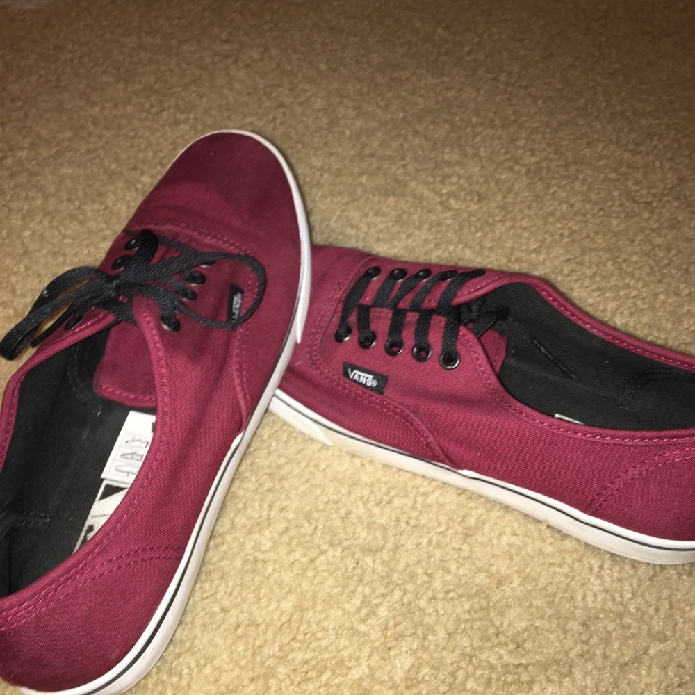 Vans - Picture 2 of 2